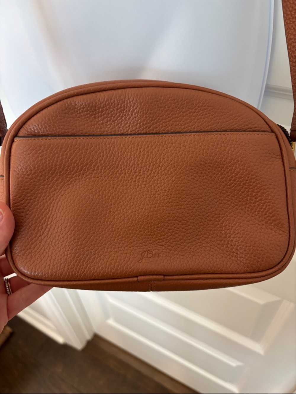 NWT J Crew Tan Leather Crossbody Bag with Adjustable Strap - Picture 2 of 4
